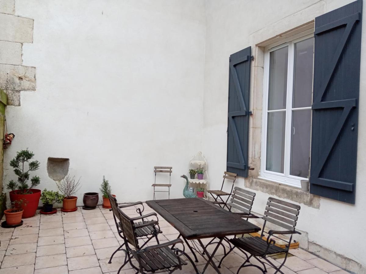 La Maison De Valbois Bagian luar foto